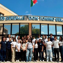 rid. ragazzi del Liceo di Copertino